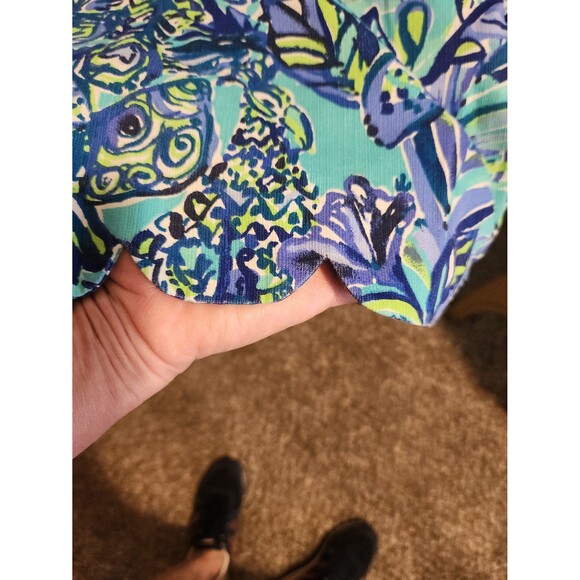 Lilly Pulitzer Bennett Blue Magnolia Shorts, size 12 - Picture 6 of 8